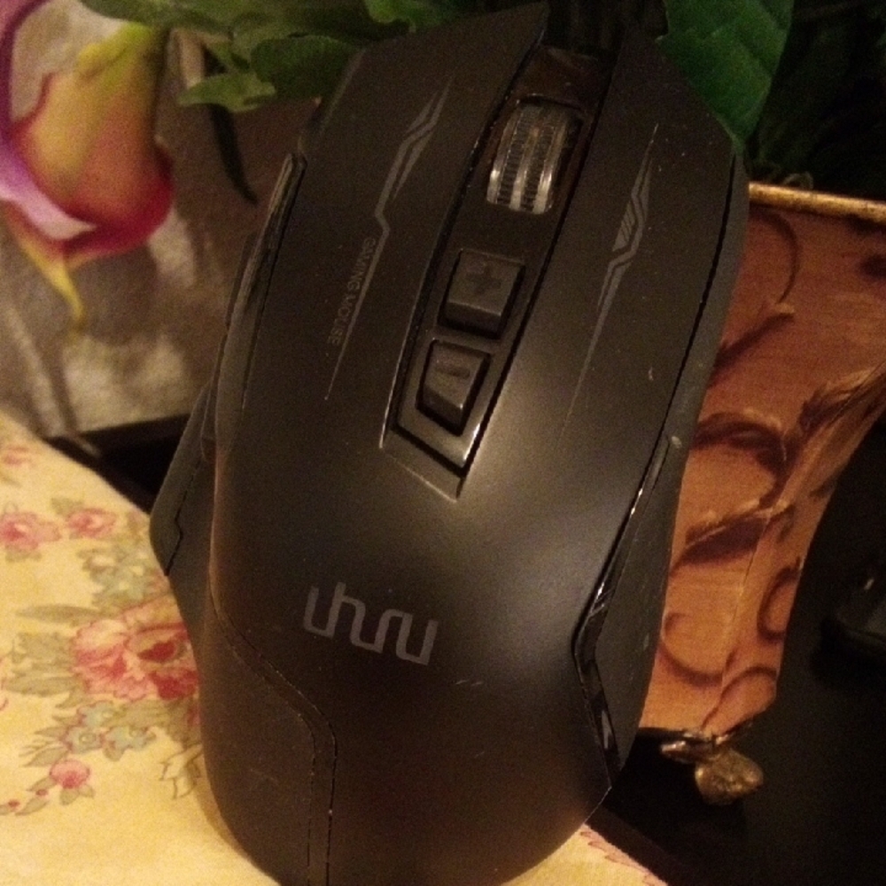 Black Wireless Gaming Mouse
